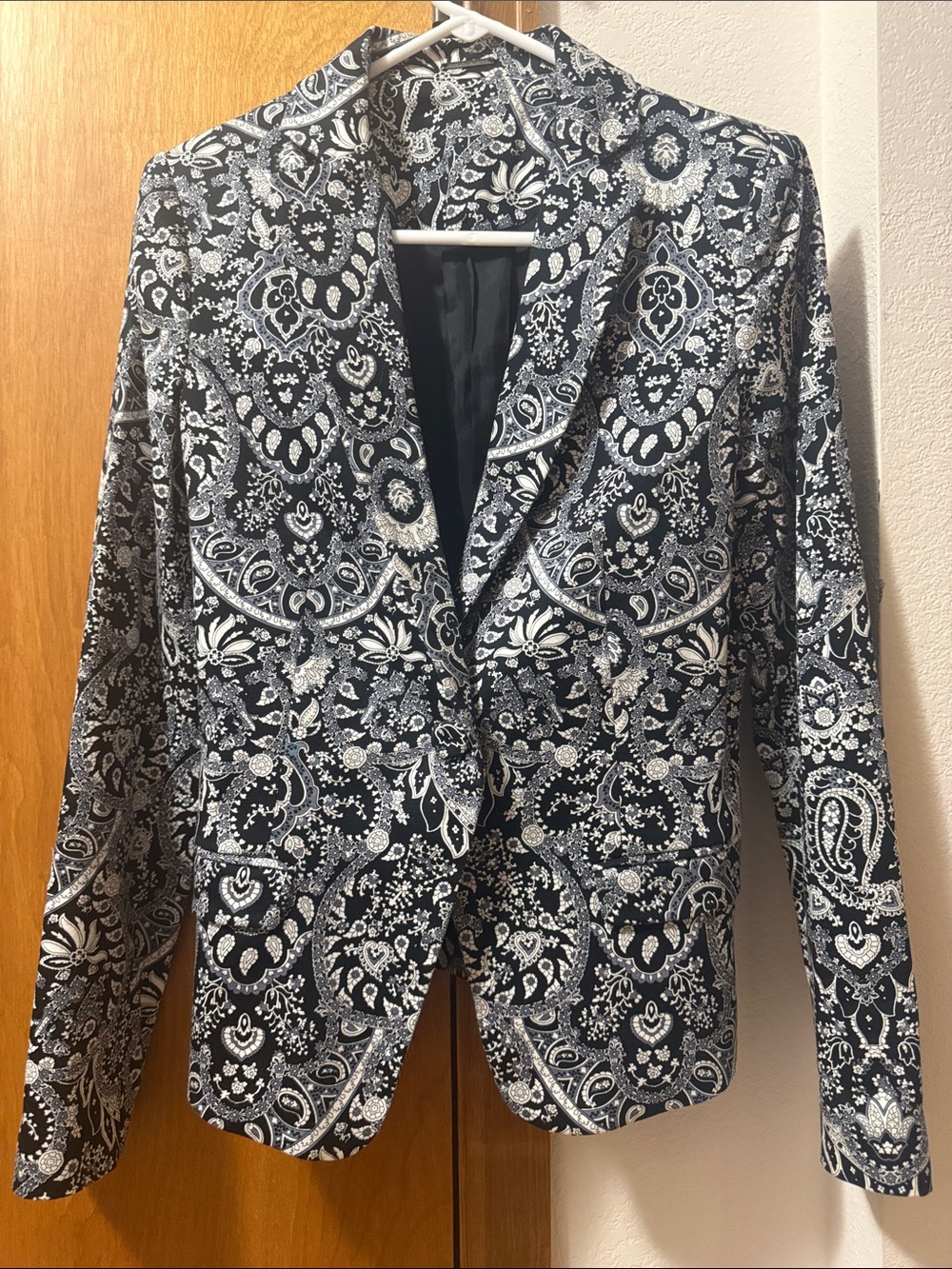 WOW POSHMARK - Authentic MNG Suit NWOT Blazer